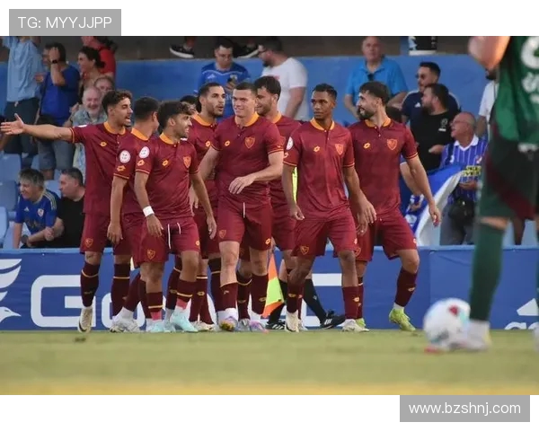 西班牙第四级别球队推出罗马主题球衣，托蒂名言镌刻永恒忠诚